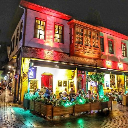Lords Hostel & Pub Antalya Extérieur photo