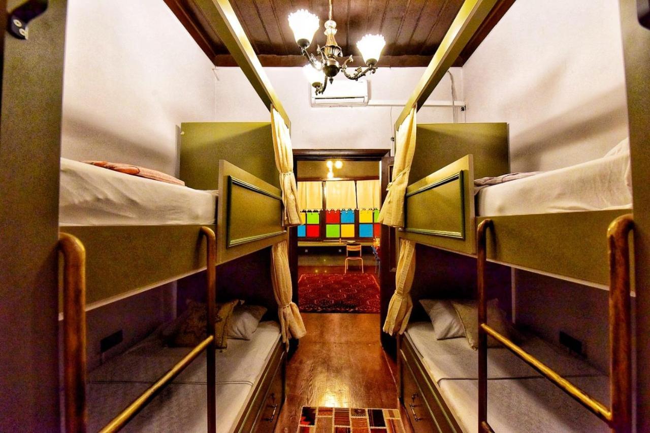 Lords Hostel & Pub Antalya Extérieur photo