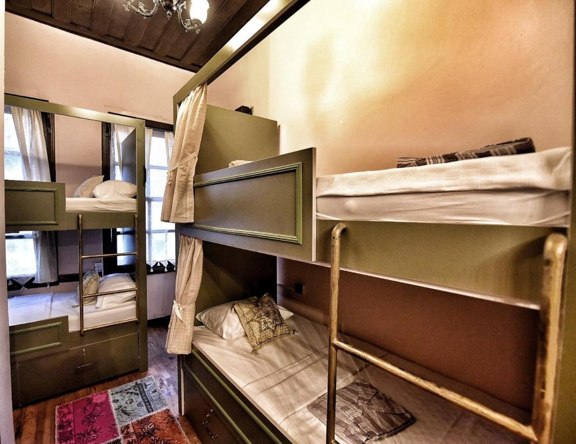 Lords Hostel & Pub Antalya Extérieur photo